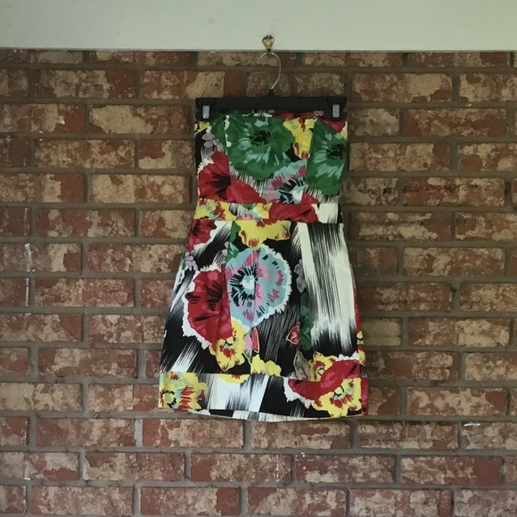 SPEECHLESS Strapless Dress - Picture 2 of 5